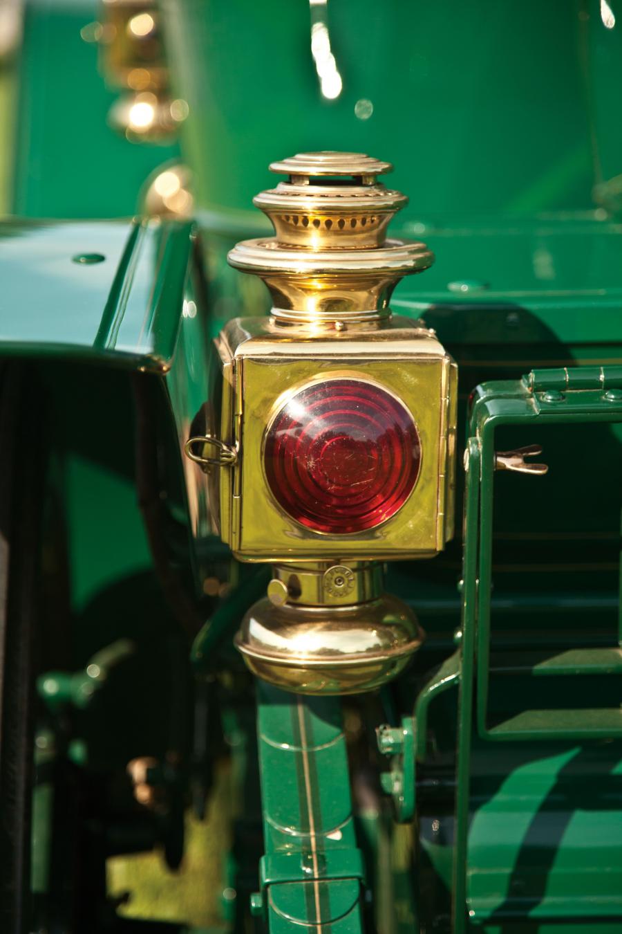 Pierce-Arrow Model UU 36 HP Runabout 1909 года  (фото 6 из 19)